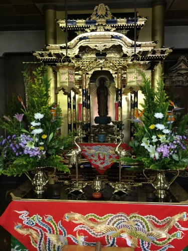 東本願寺の仏花・真宗大谷派宗務所 グラフ 真宗本廟(東本願寺)の仏花