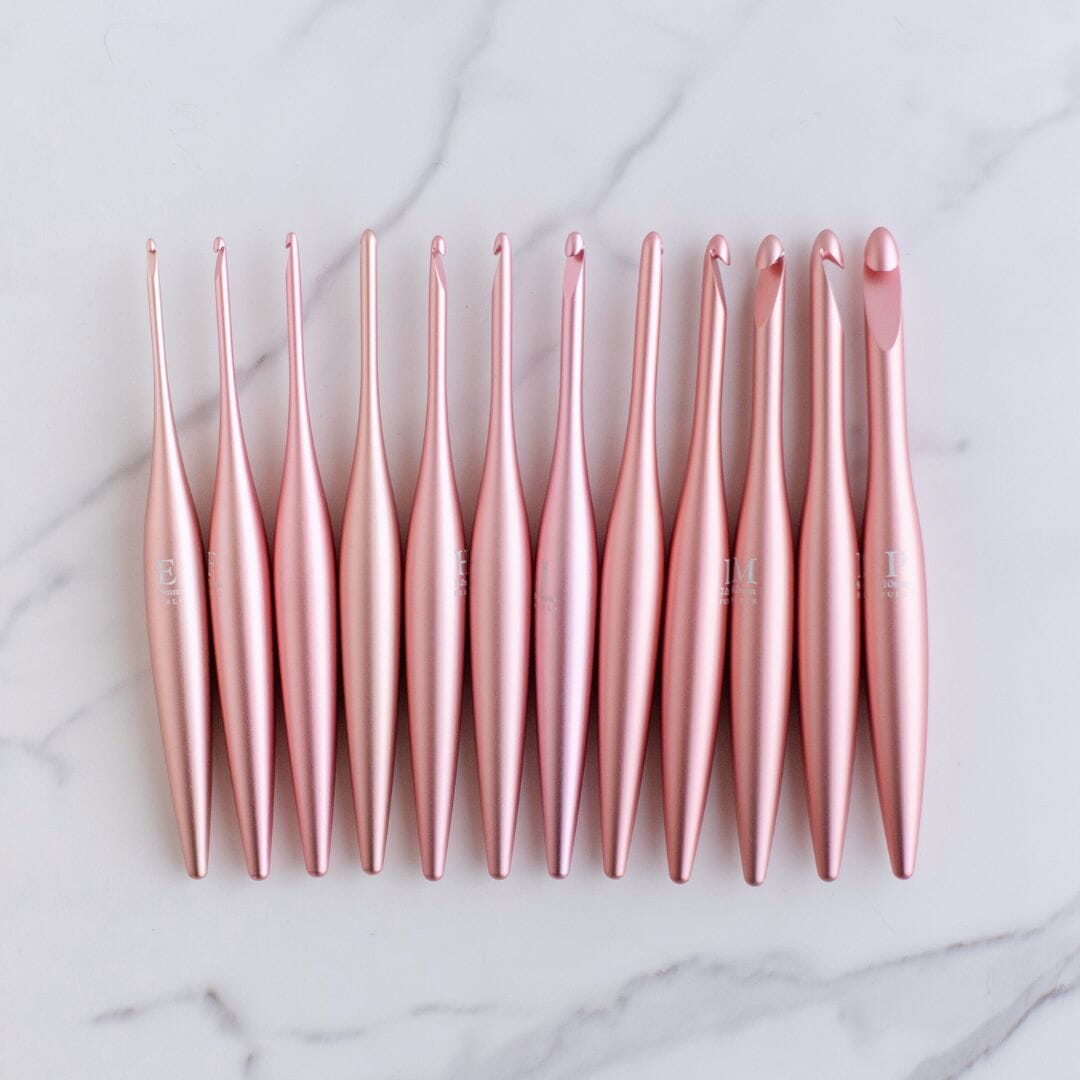 Blush Streamline Metal Crochet Hooks – FurlsCrochet