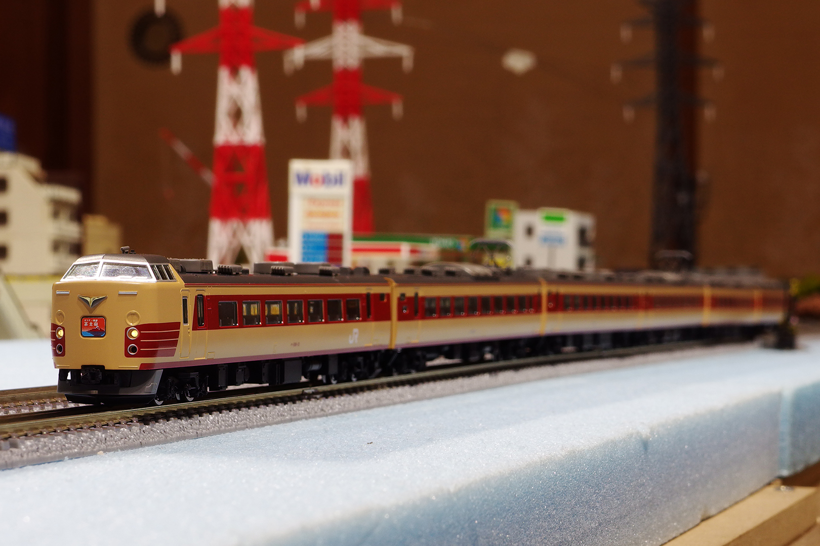 TOMIX 98601 JR 189系電車 (M51編成・復活国鉄色) セット 入線: N