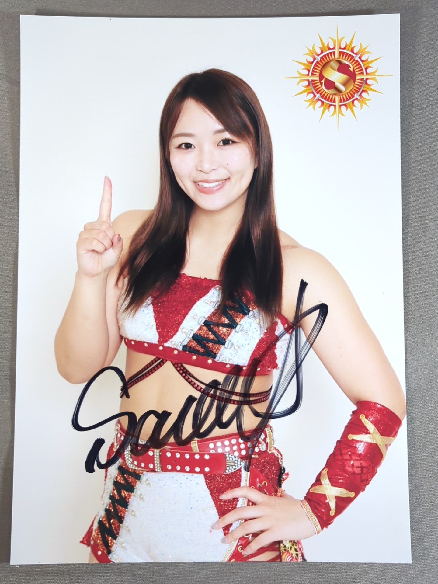 Sareee 直筆サイン入り ポートレート(F-2) – 闘道館