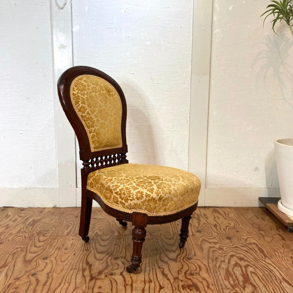 英国 アンティーク サロンチェア 花柄 イエロー 椅子 黄色 低め