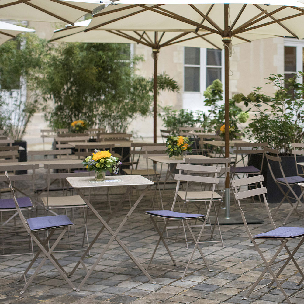 Fermob 丸型折りたたみテーブル ローズマリー Fermob 丸型折りたたみ