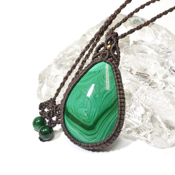 楽天市場】マラカイト マクラメペンダント 天然石ペンダント