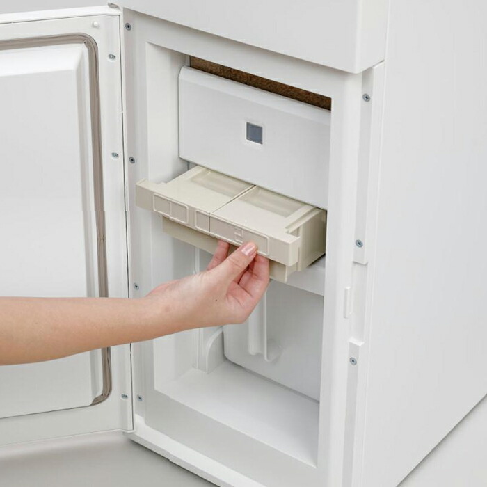 楽天市場】【 半額 & 5% 】3/1(日)0時～24H先着☆ 米びつ 保冷米びつ