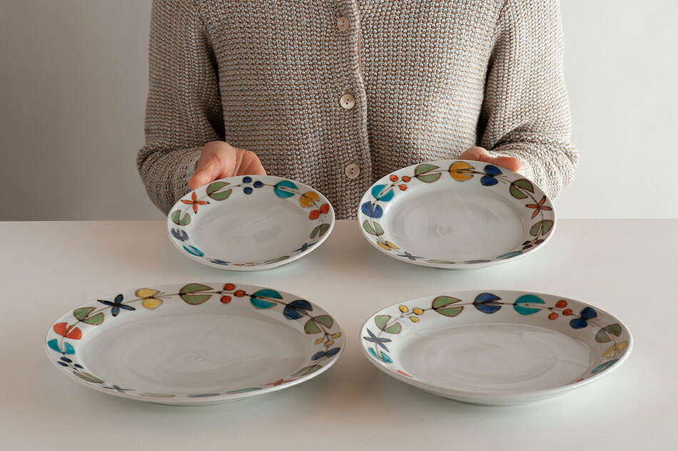 楽天市場】色絵花繋ぎ 平皿 5寸皿（徳永遊心） : free design（フリー