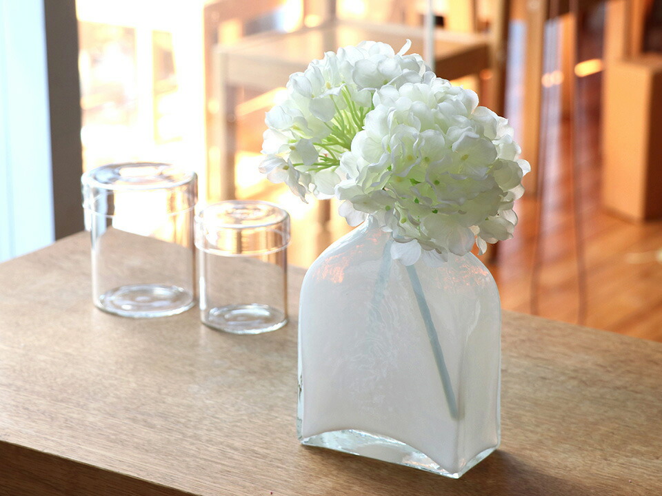 楽天市場】花瓶 長角瓶 一輪挿し フラワーベース ガラス シンプル