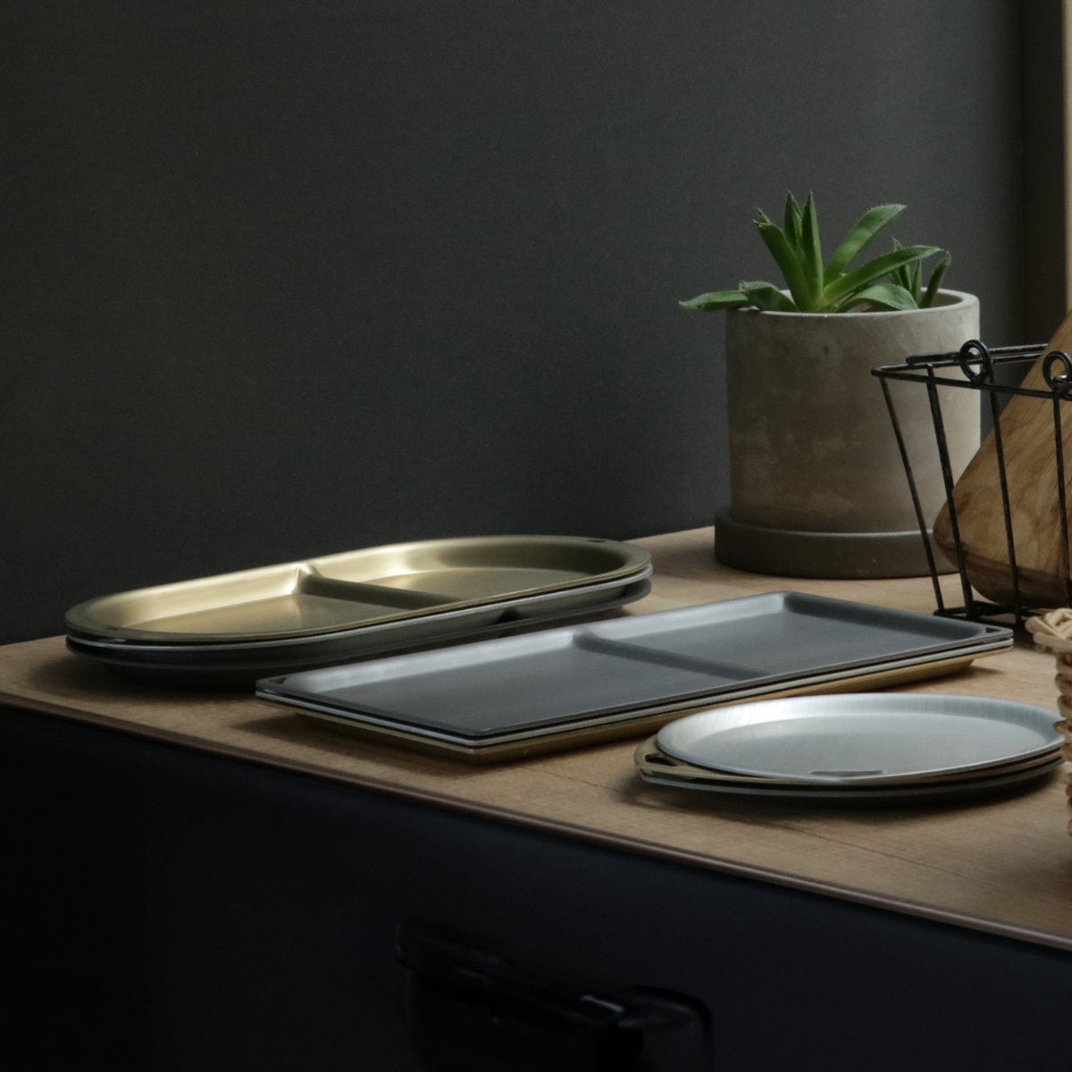 楽天市場】トレー 22cm スクエア トリートレイ アルミニウム 同色4枚