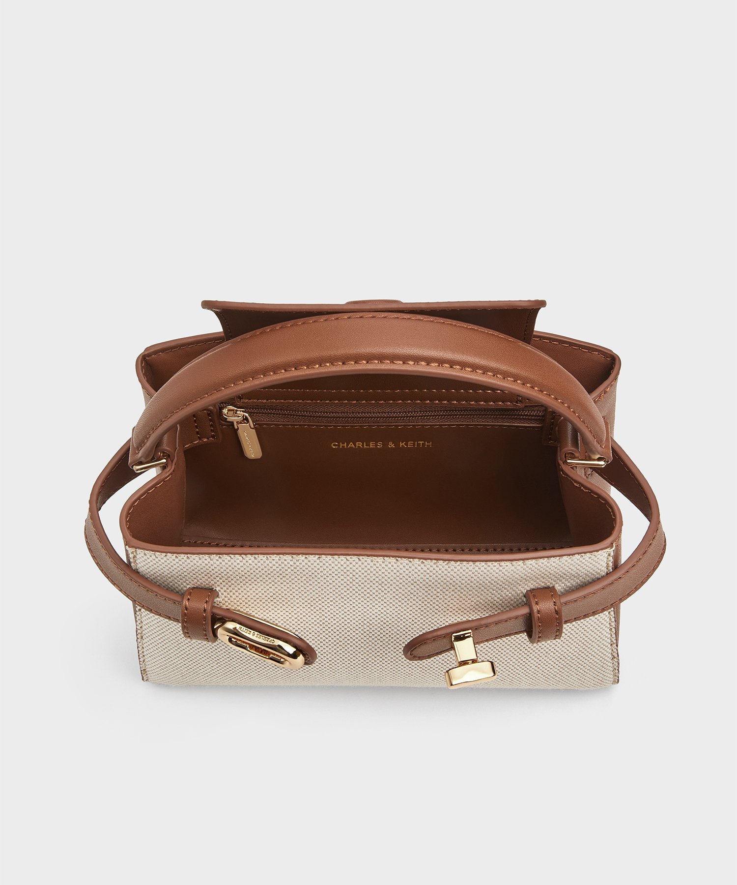 CHARLES & KEITH｜Aubrielle オブリエル キャンバスツートーントップ