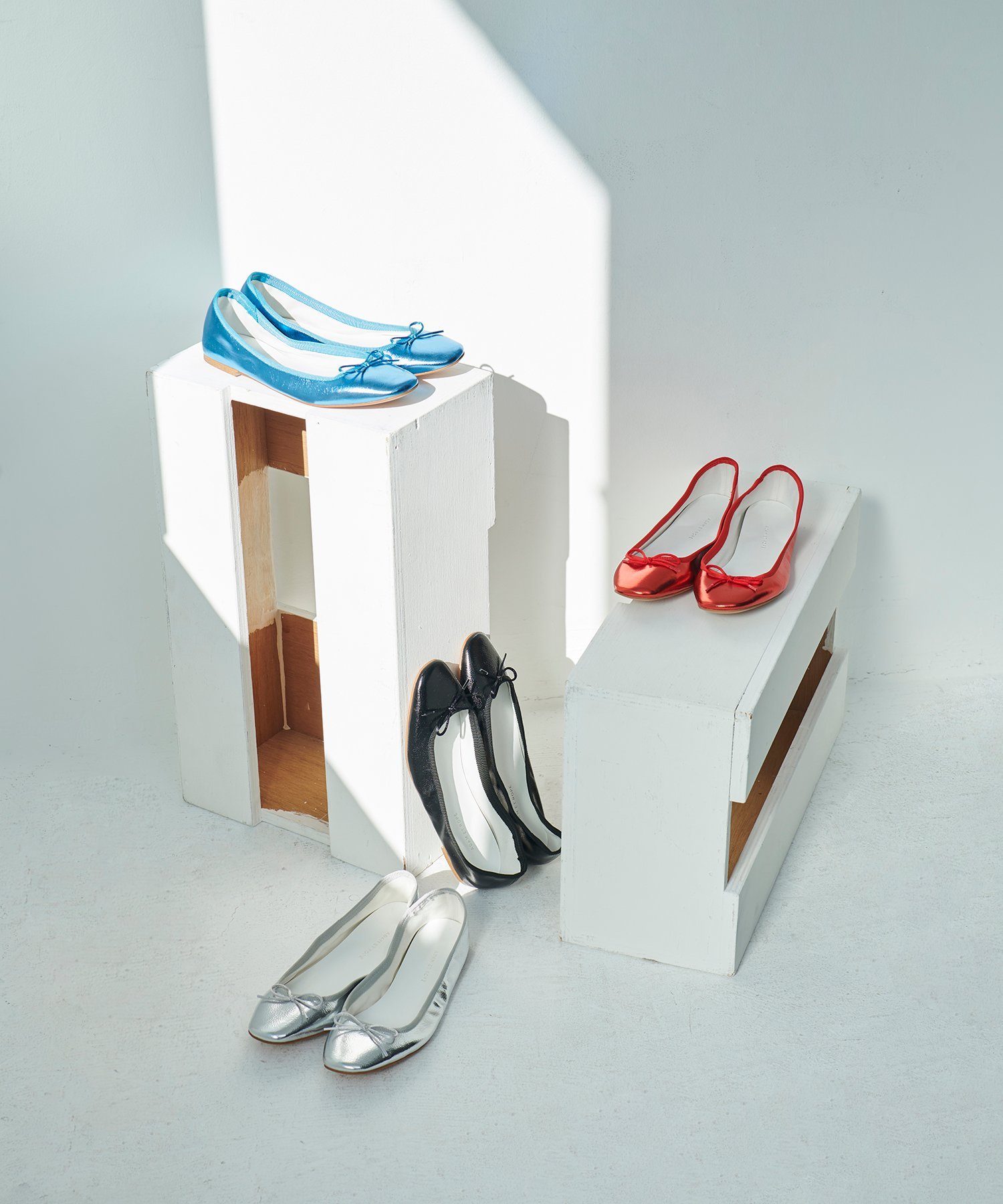 ADAM ET ROPE'｜【サステナブル】メタリックバレエ | Rakuten Fashion