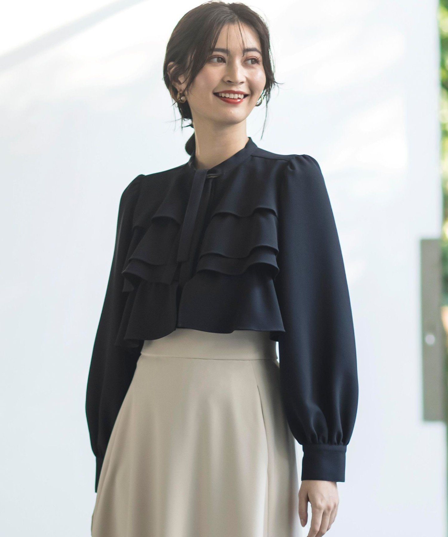 組曲｜【VERY3月号掲載・KUMIKYOKU NAVY】コンフォータブルドレープ