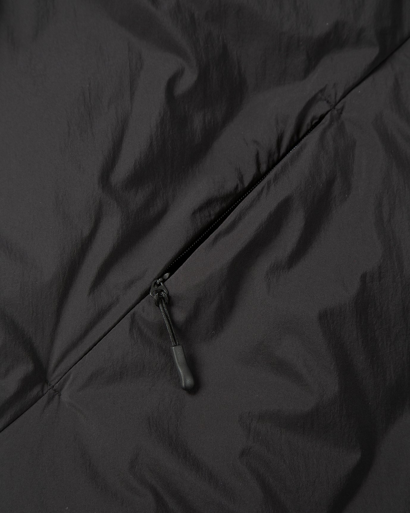 YEVS｜スタンドカラーステッチレスダウンジャケット | Rakuten Fashion