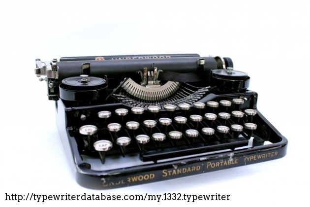 1921 Underwood Portable 3 Bank on the Typewriter Database
