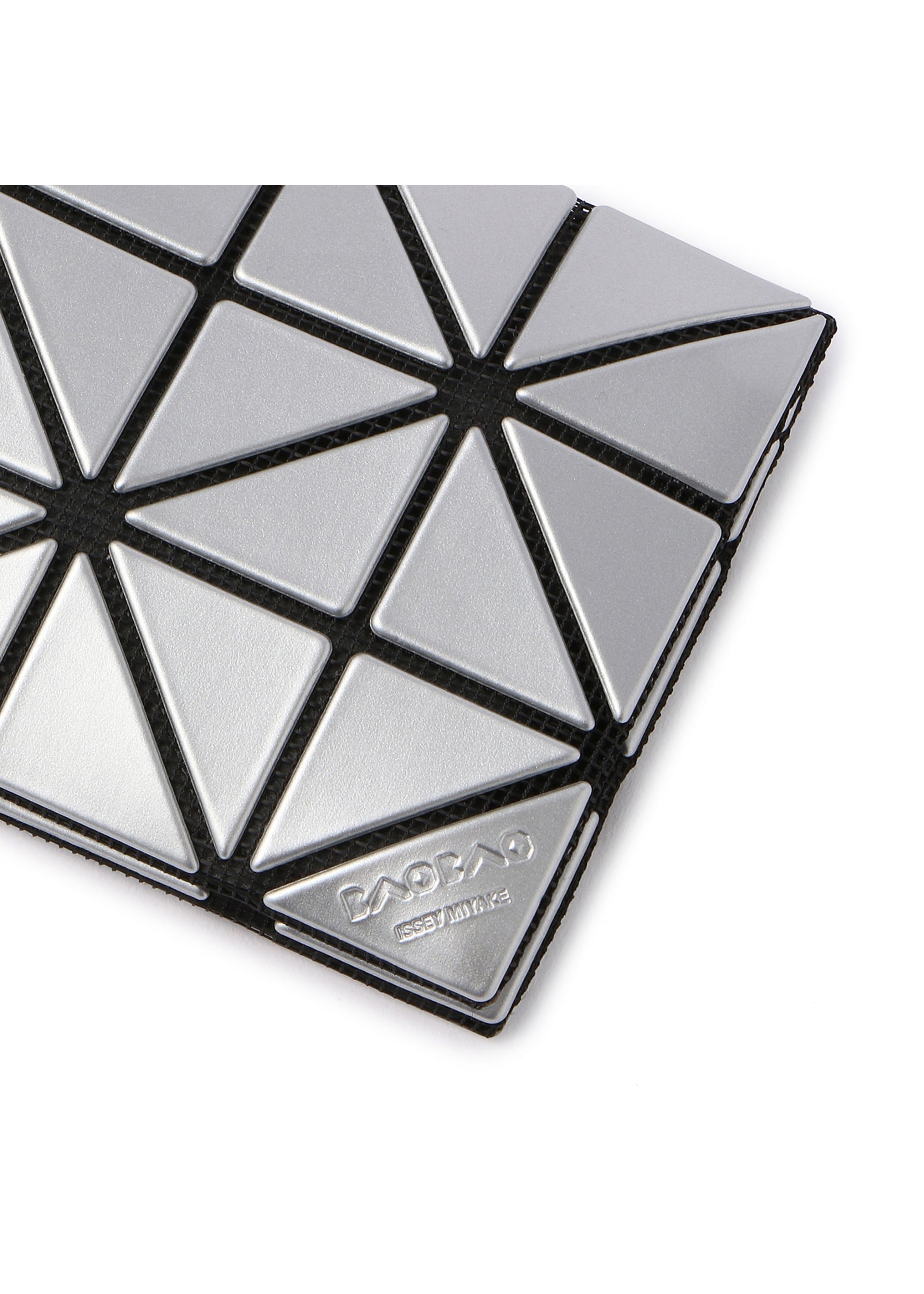 CARD CASE – ISSEY MIYAKE ONLINE STORE