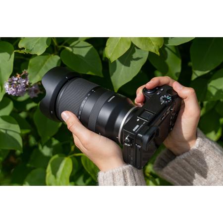 Tamron 18-300mm f/3.5-6.3 Di III-A VC VXD Lens for Fuji X AFB061X-700