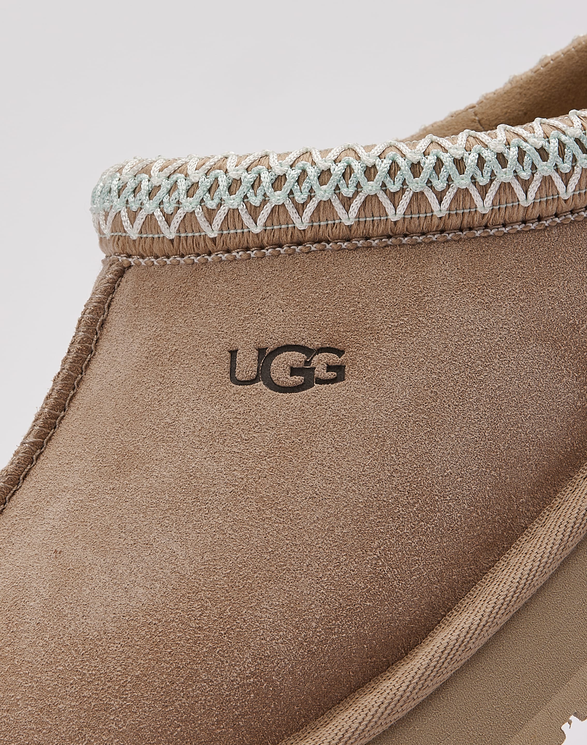 UGG Tazz Grade-School – DTLR