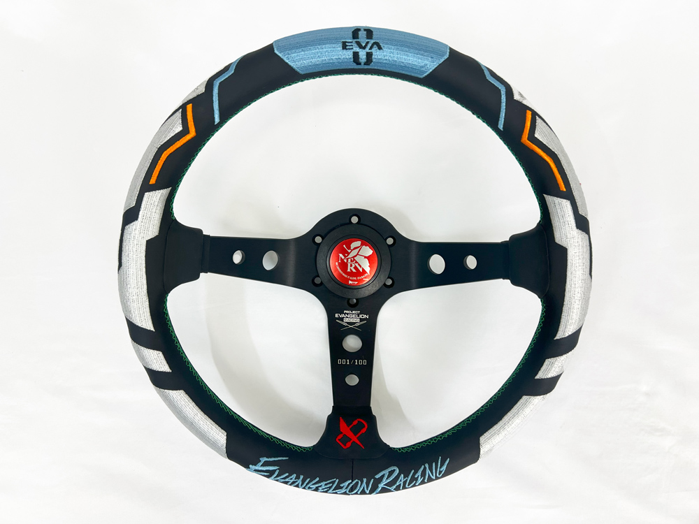 エヴァンゲリオンレーシング」の高性能ステアリング第4弾