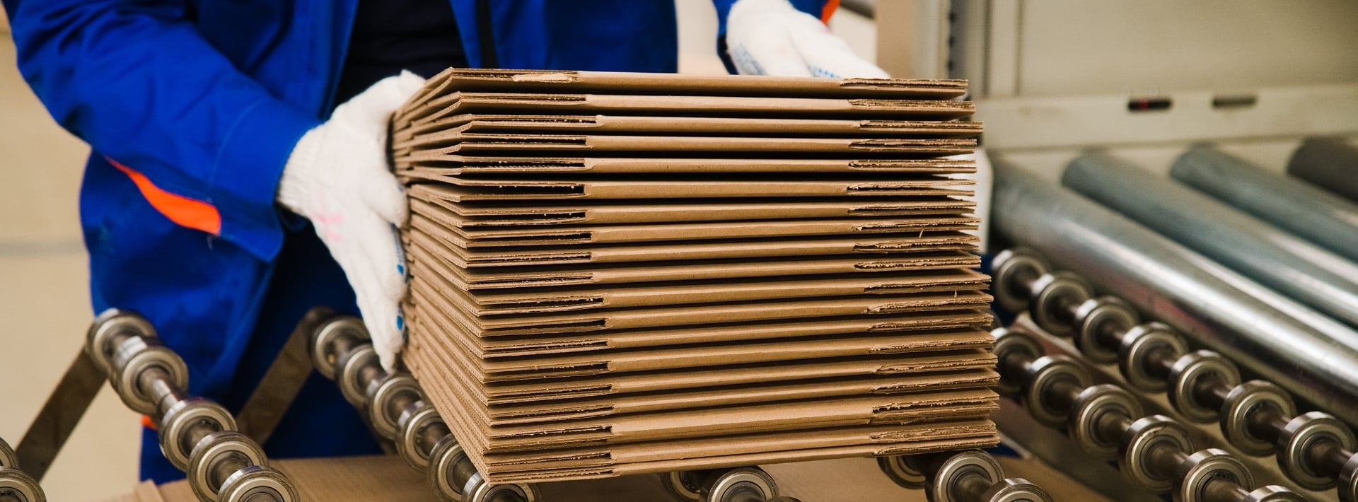 危険物輸出用特殊強化ダンボール | 包装資材の株式会社三共