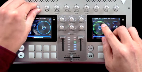 店頭展示品】JD Sound/DJコントローラー/GODJ PLUS（シルバー） -DJ