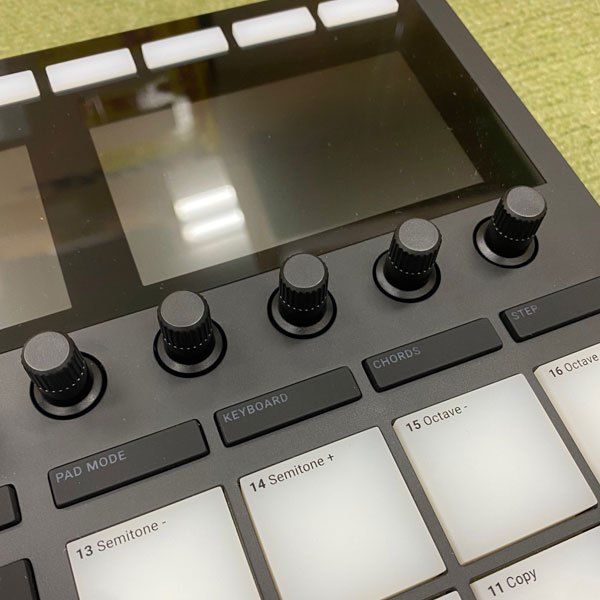 中古品】Native Instruments/ビート・プロダクション・ツール/MASCHINE