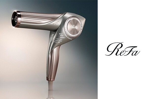 うるおいながらドライ、まとまる実感までを、一瞬で叶える。「ReFa