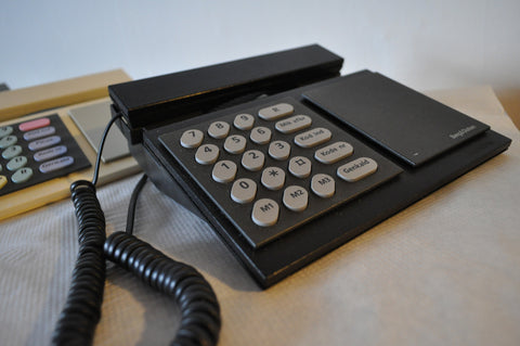 Iconic Beocom 1000 telephone from 1986 by Bang & Olusfen – Studio