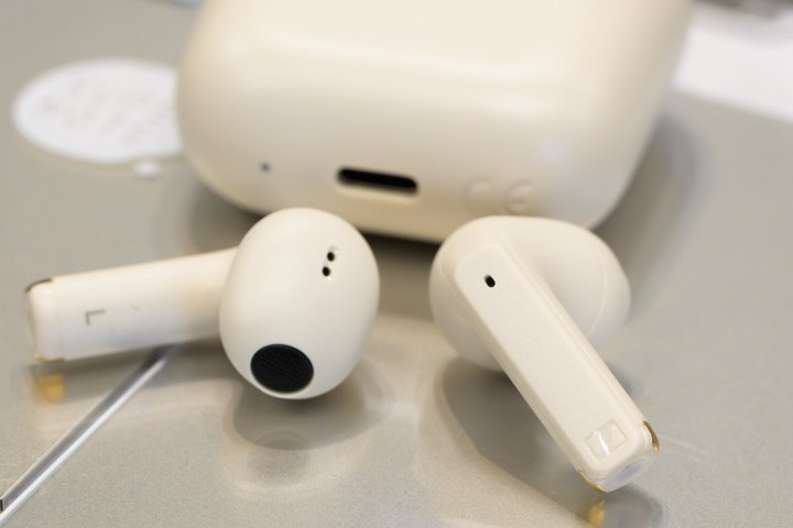 ゼンハイザー、ブランド初のインナーイヤー型完全ワイヤレスイヤホン