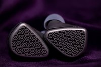 ゴスペラーズ30周年記念オリジナルイヤホン」再販決定。3/27まで受注