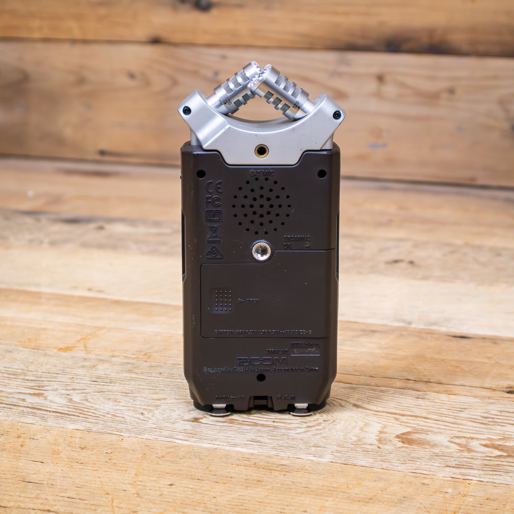 Zoom H4N Pro Digital Handheld Recorder Limited Edition Mocha Brown