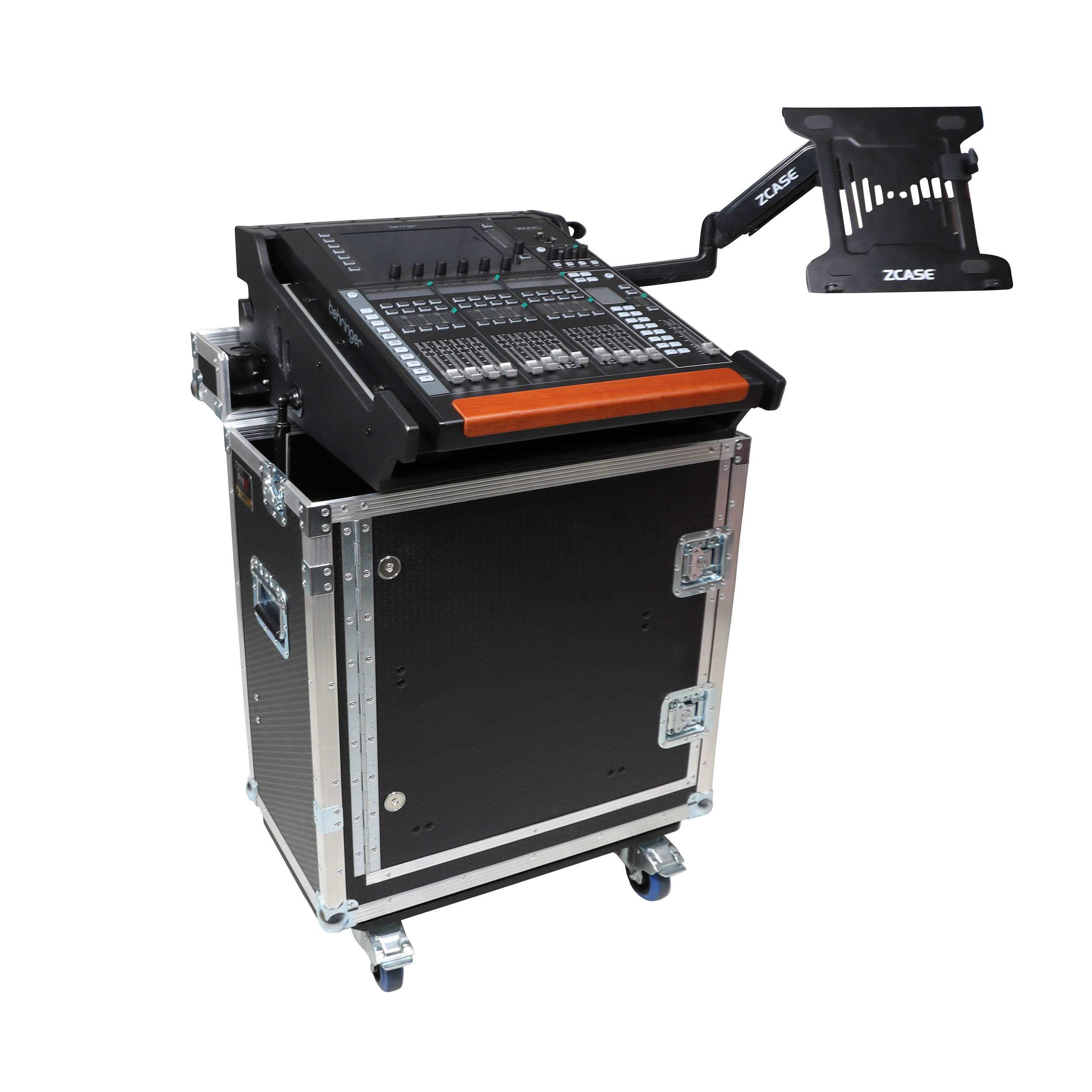 XZF-BWING_COMPACT_LMA_001