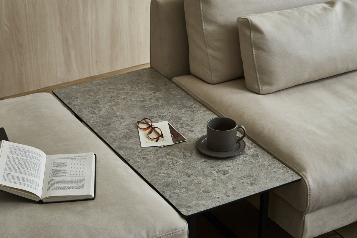 グラシエーロ サイドテーブル | RELAX FORM (リラックスフォーム)