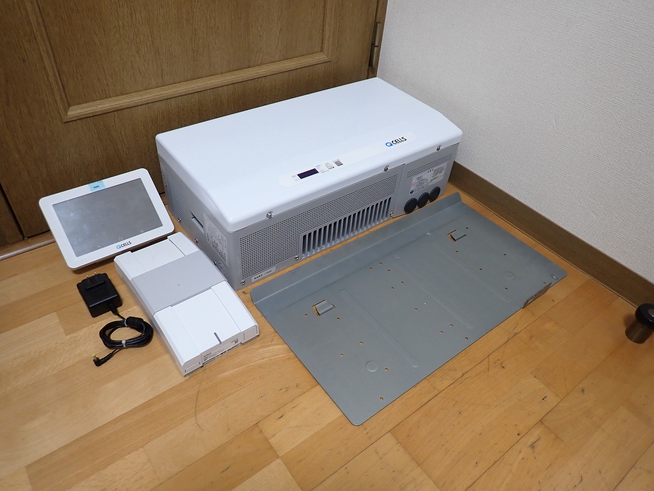 パワーコンディショナー QCELLS KP55K3-HQ 5.5kW カラー表示ユニット
