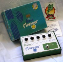 TONEHOME - the World of Vintage Guitar Effects Pedals - FL-305 Flanger