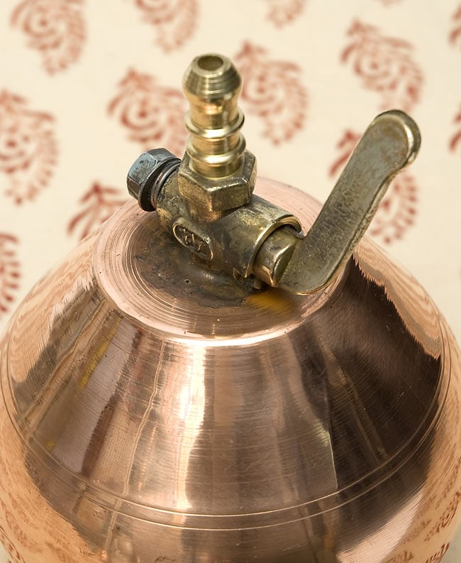 コック付きシロダーラ[高さ：約15cm x 横幅：10cm 容量：400ml