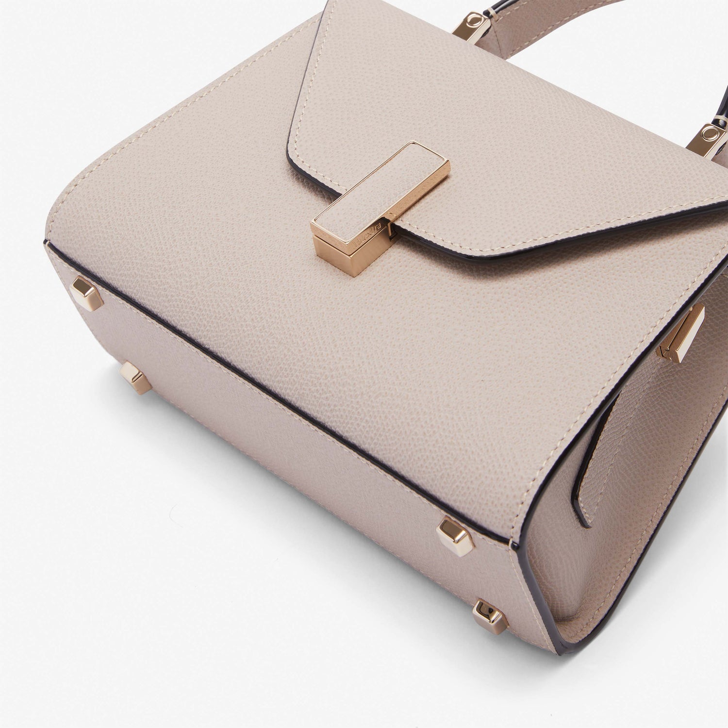 マイクロ イジィデ バッグ | ヌード – Valextra - ヴァレクストラ 公式