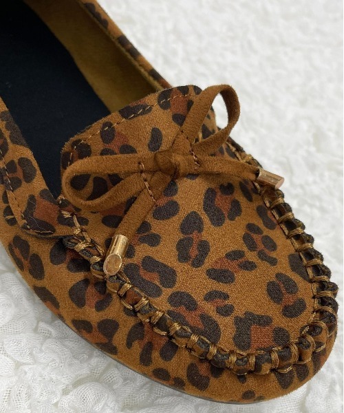 ad thie（アドティエ） デッキシューズ モカシン レオパード柄