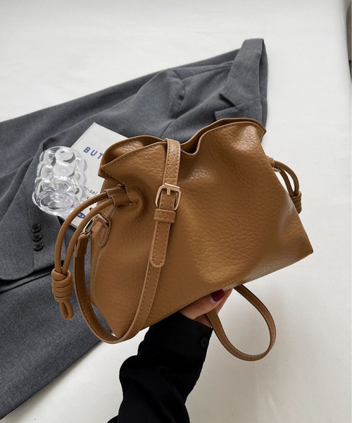 LA VORAGINE（ラ ヴォラジネ） ショルダーバッグ バッグ フェイク