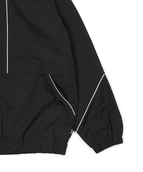 umbro（アンブロ） ナイロンジャケット × BLACK LABEL SET-UP FIELD