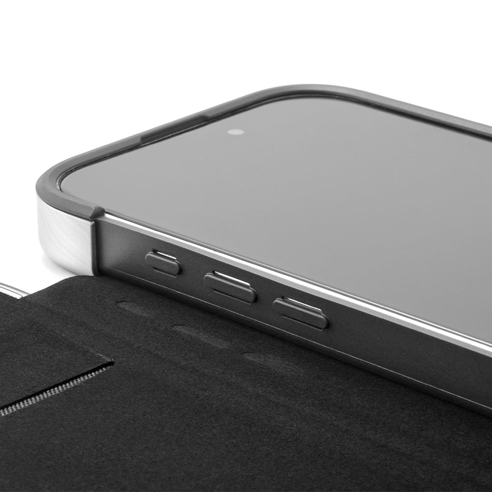 Accessories | Hybrid Shockproof Flip Case for iPhone 17 (6.3inch