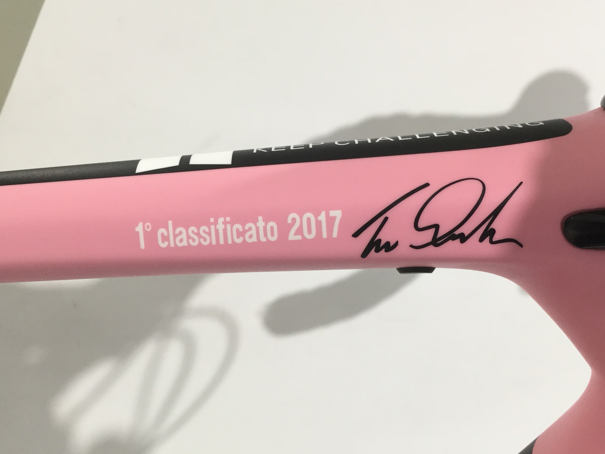 限定20台】ジロ・デ・イタリア優勝記念モデル展示中です