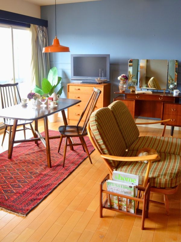 幾何学模様がおしゃれなバルーチの絨毯、ビンテージのトライバルラグ