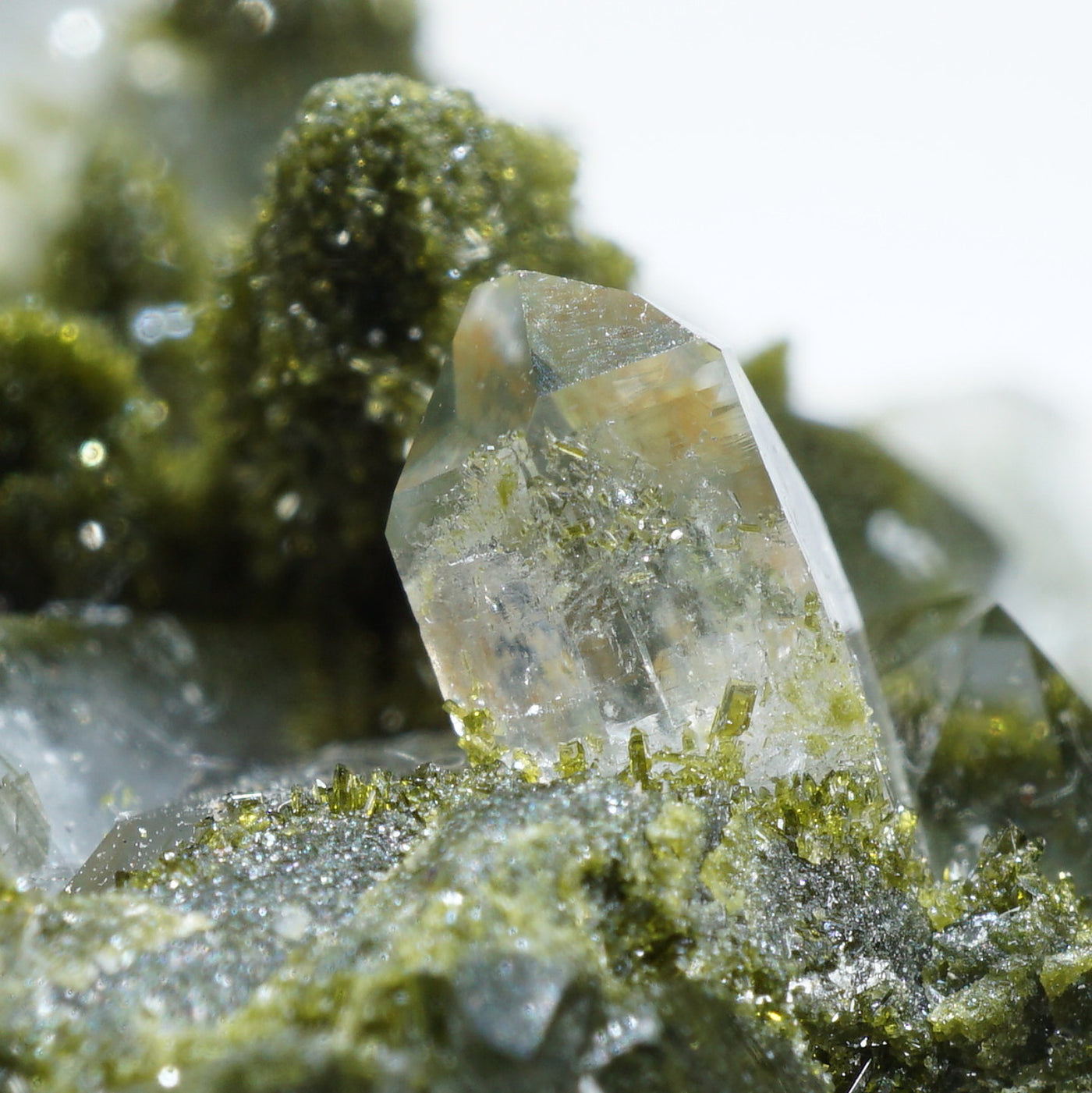 トルコ産 エピドート・水晶 – 天然石ハッピーギフト