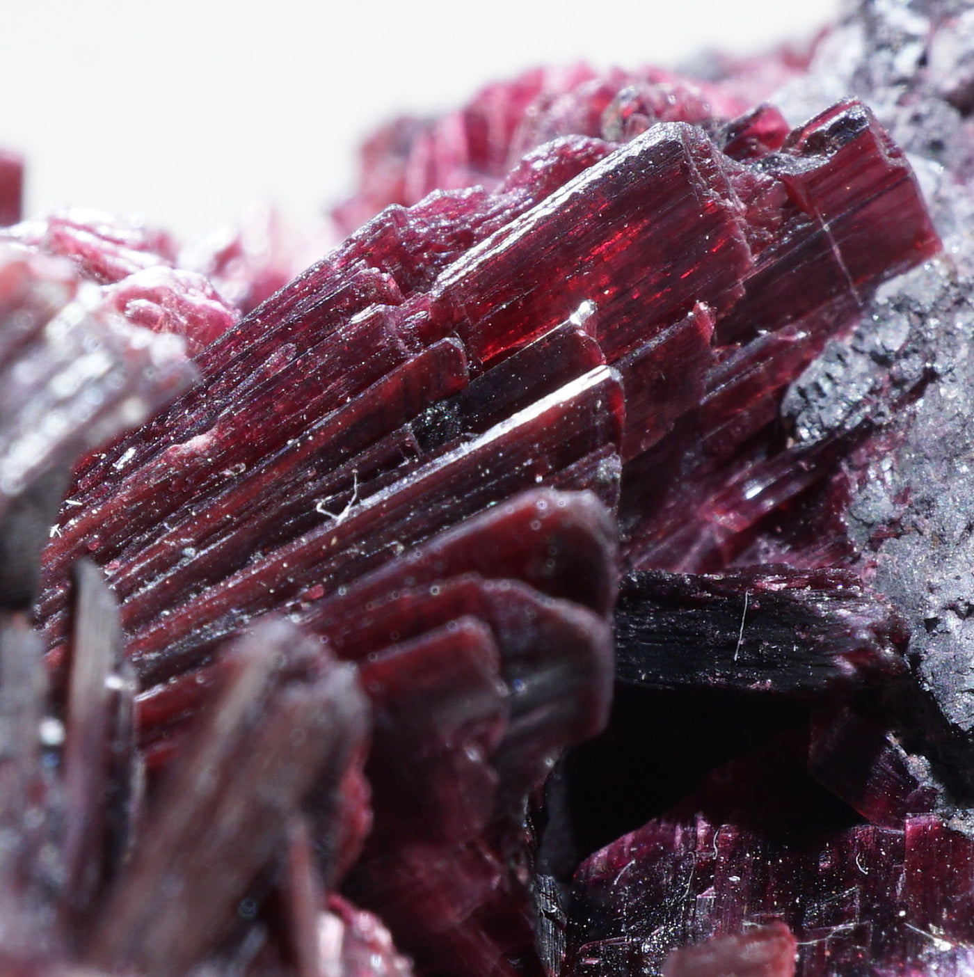 モロッコ産 エリスライト(コバルト華) – 天然石ハッピーギフト