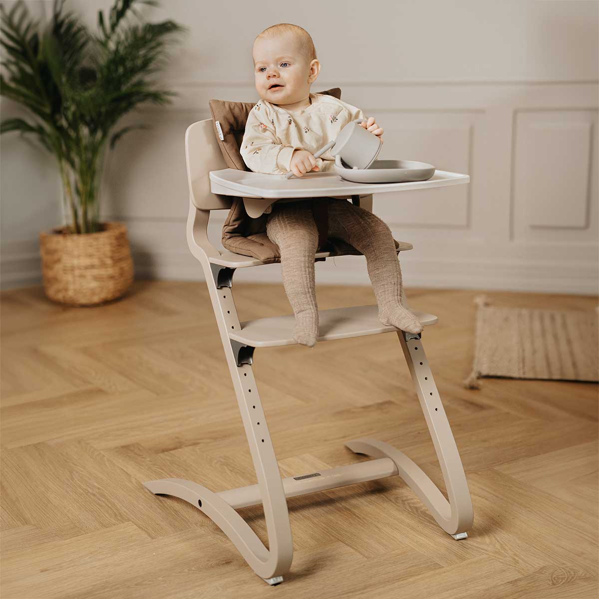 日本販売総代理店-Leander リエンダー ハイチェア ルーイー