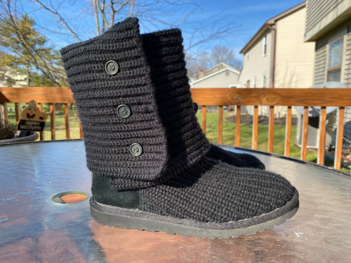 UGG Australia 5819 Women's Classic Knit Black Crochet Boots Size 6