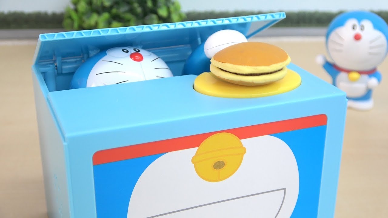 ドラえもんバンク 貯金箱 おもちゃ Doraemon Bank Toy - YouTube