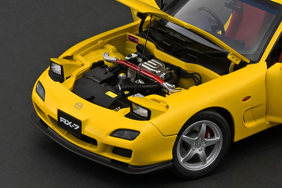 PLM22002 1/18 Mazda RX-7 Bathurst R Yellow | LINE UP | [公式