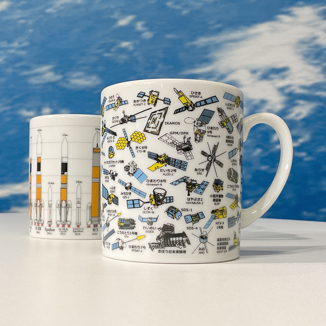 王道からユニークまで、100機以上の人工衛星大集合したマグカップ