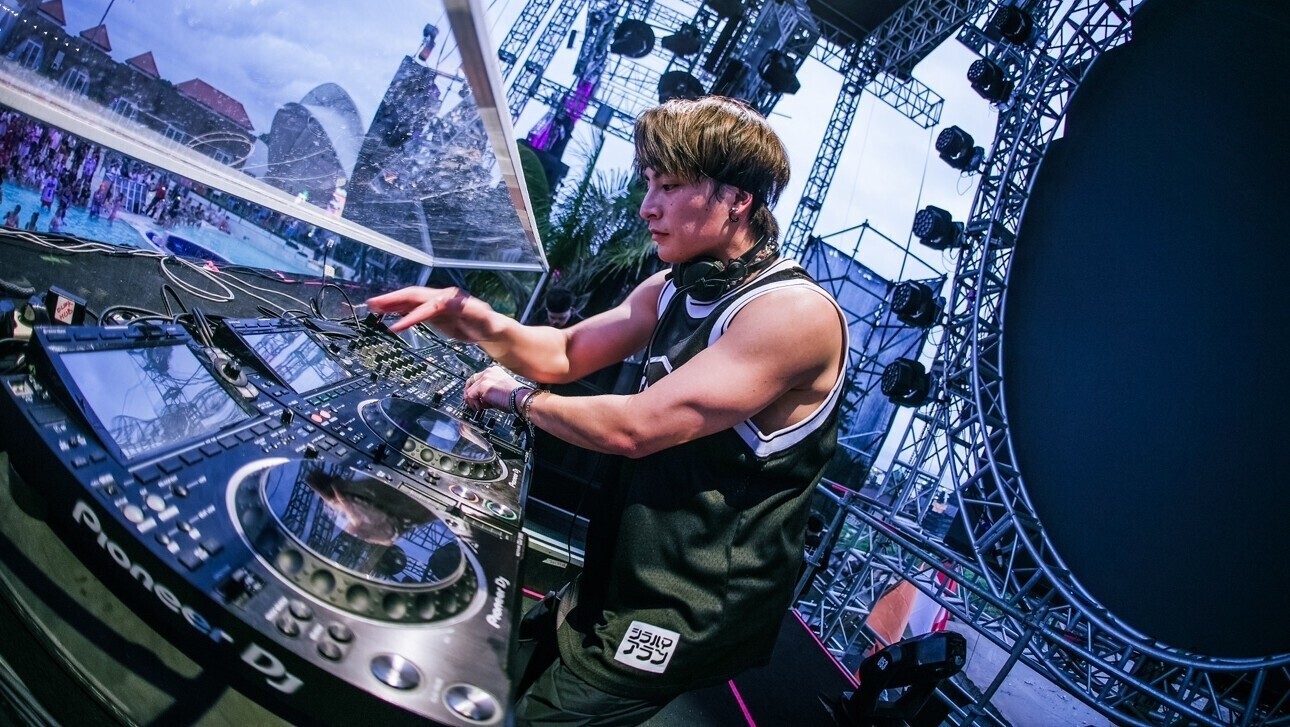 iFLYER: 【オフィシャルレポート】白濱亜嵐「ようやくスタート地点に