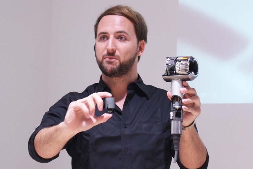 お値段以上？ 毛髪科学の観点から見たヘアドライヤー「Dyson