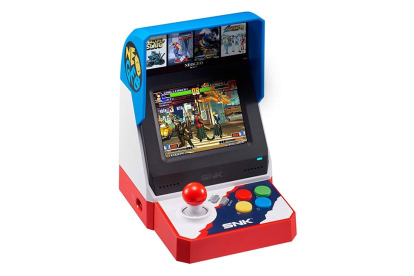 ドコモから「Xperia XZ2 Premium」、SNKから「NEOGEO mini」が登場